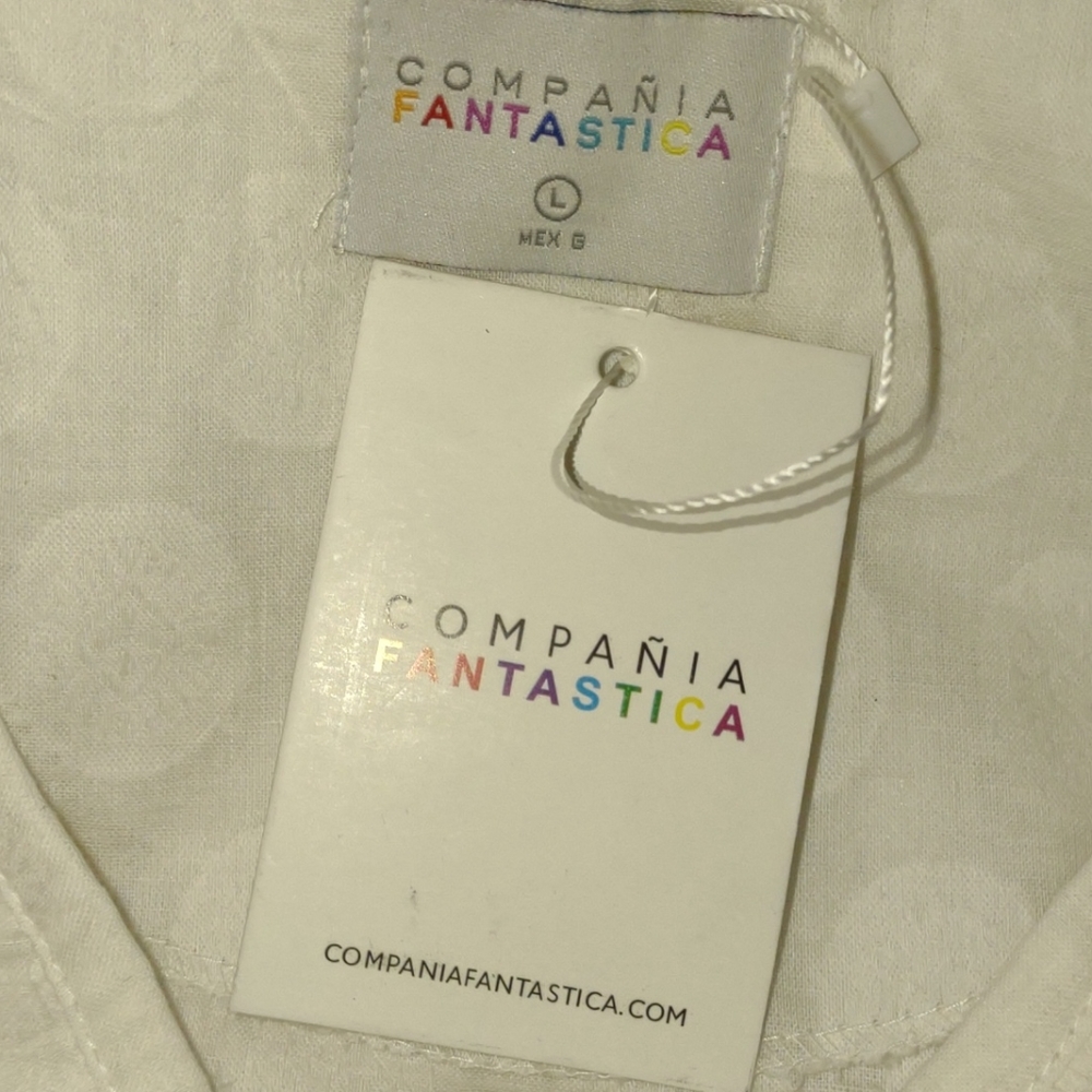 NWT MODCLOTH COMPANIA FANTASTICA Ruffles Or Nothing V-Neck Polka Dot Blouse Top - Picture 5 of 6